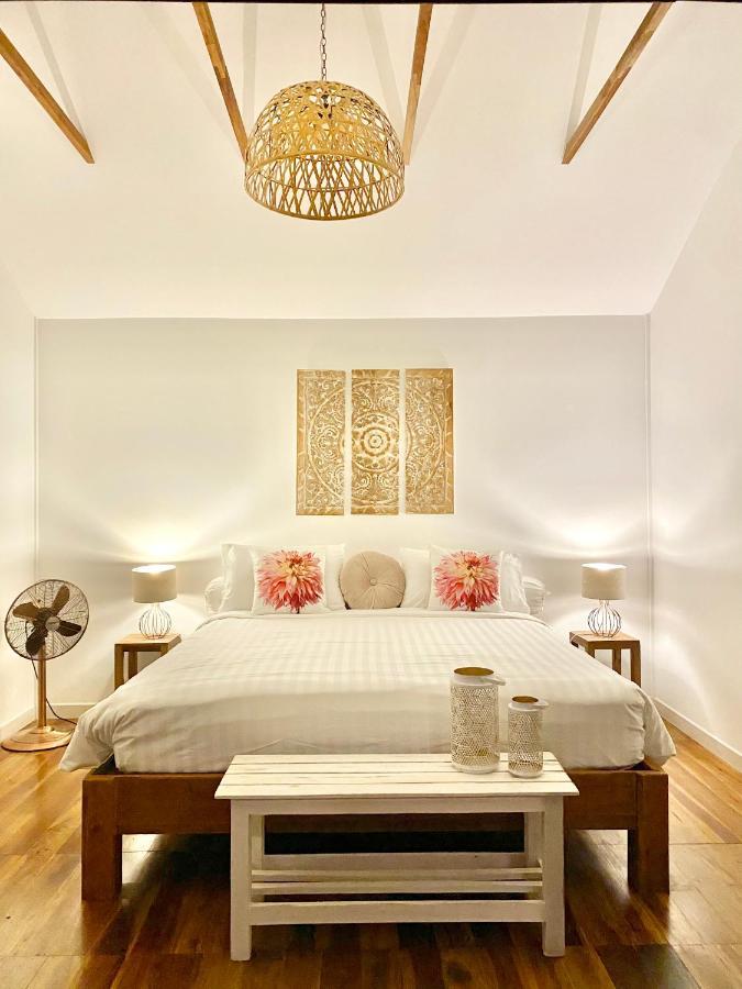 Nibbana Bungalows Hinkong Екстериор снимка